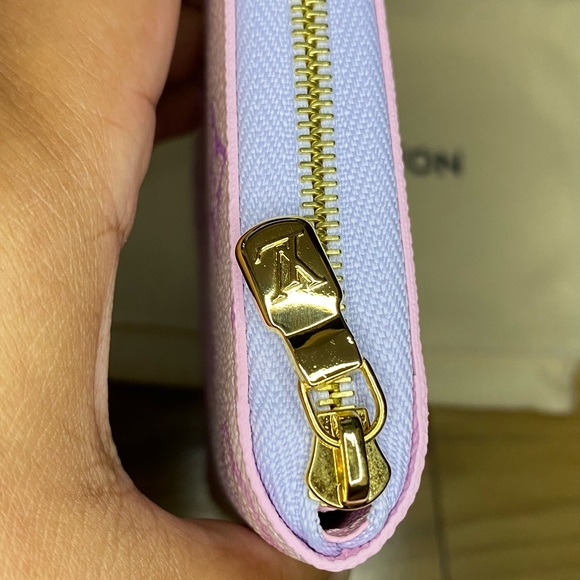 Sold - Picture 5 of 12